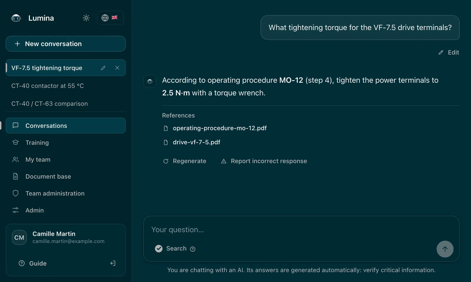 Screenshot of the Lumina assistant: the question about the tightening torque for the VF-7.5 drive, the answer taken from step 4 of operating procedure MO-12 and its two source documents.